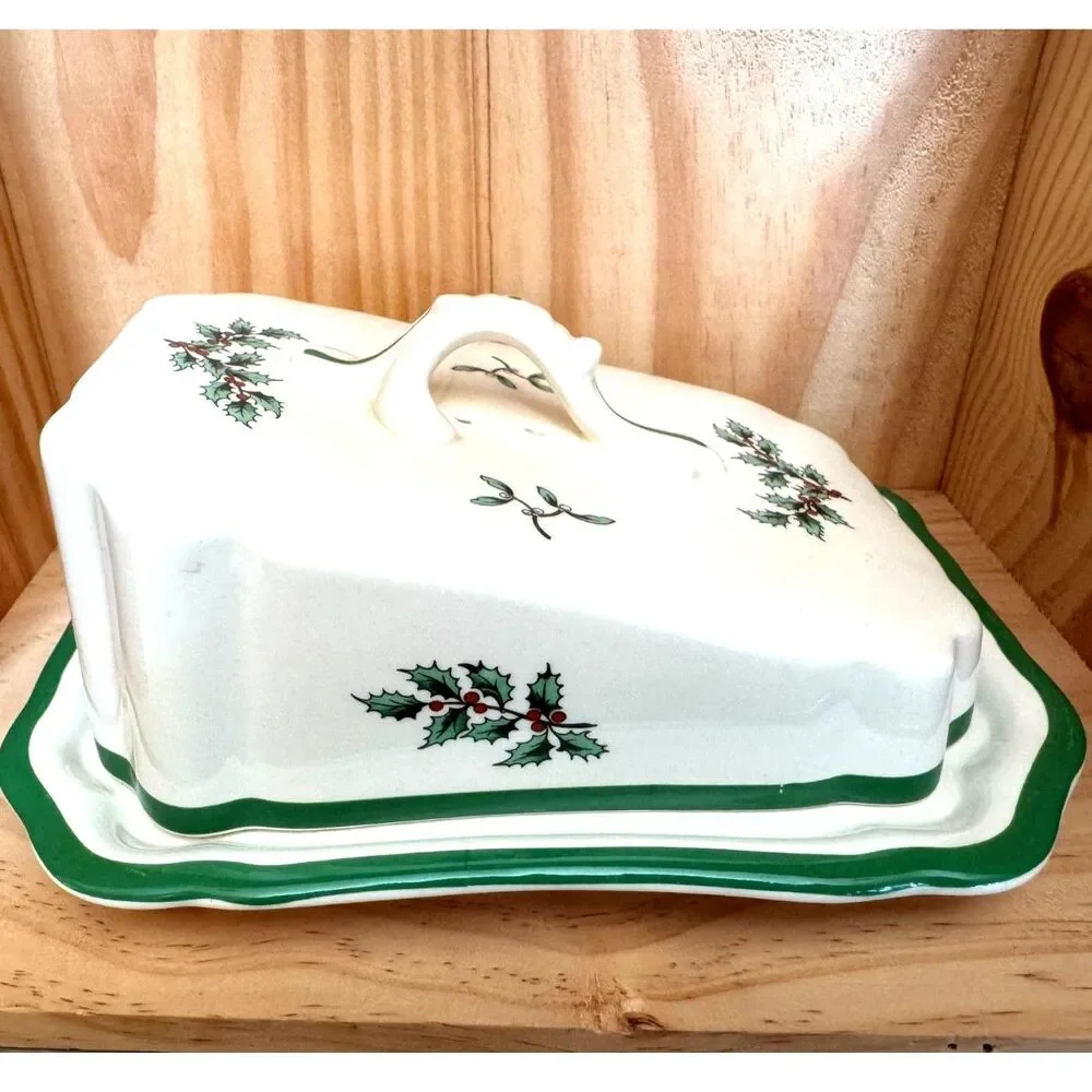 Spode Christmas Cream Cheese Wedge Dish with Handled Lid Size 7 5/8 Length - Picture 6 of 7